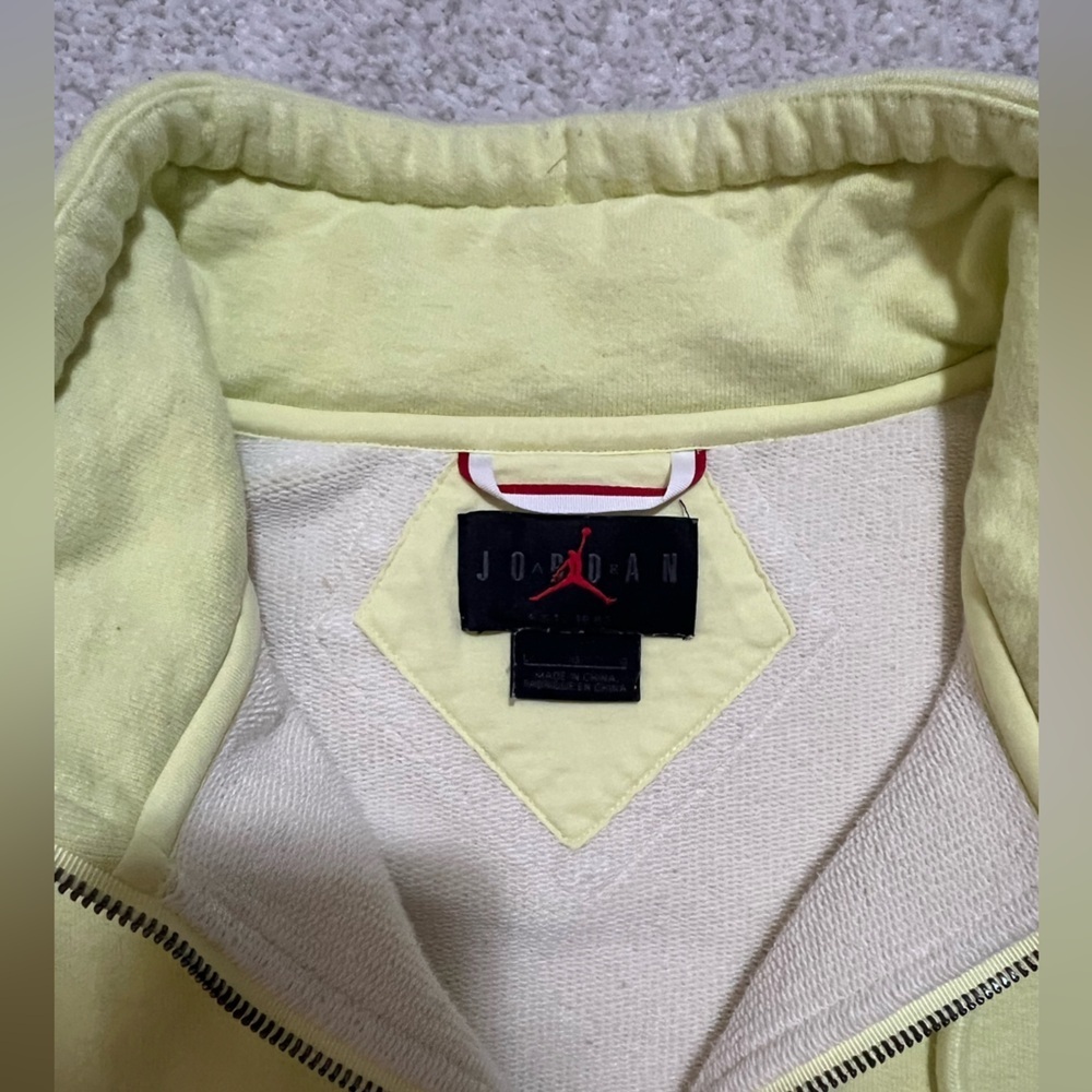 Jordan Men's  Yellow Zip-Up Sweater-size L - Picture 4 of 4